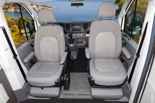 Second Skin Schonbezüge für Fahrerhaussitze für VW Grand California 600/680 im Design „Valley/Palladium“