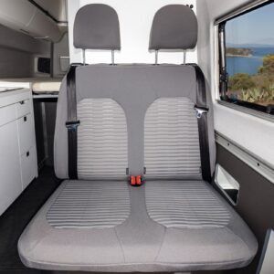 Second Skin Schonbezug 2er-Sitzbank mit Sicherheitsgurt VW Grand California 600/680 im Design „Valley/Palladium“