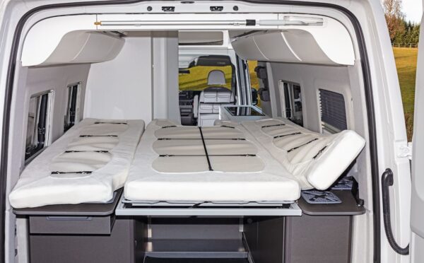 iXTEND Spannbettlaken für Heckbett im Fahrgastraum VW Grand California 680, 3-teilig, Nicki-Plüsch (20% Polyester, 80% Baumwolle)